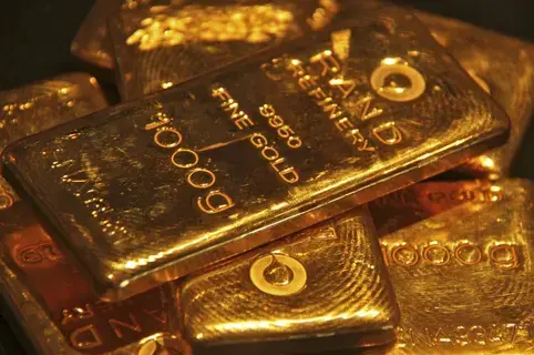 الذهب يرتفع مع تراجع الدولار قبل محضر اجتماع «الاحتياطي الفيدرالي» الذهب يرتفع مع تراجع الدولار قبل محضر اجتماع «الاحتياطي الفيدرالي»