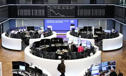 الأسهم الأوروبية تتعافى من أدنى مستوى في 3 أسابيع الأسهم الأوروبية تتعافى من أدنى مستوى في 3 أسابيع