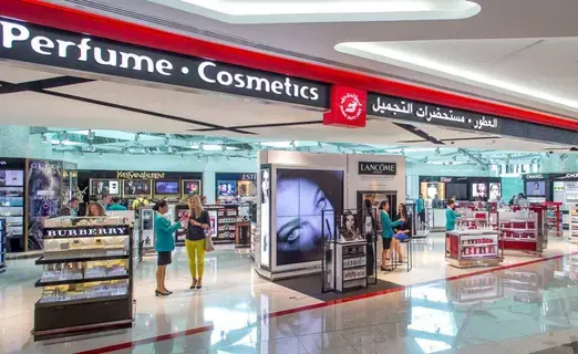 مبيعات قياسية لسوق دبي الحرة تتجاوز 2 مليار دولار في 2023 مبيعات قياسية لسوق دبي الحرة تتجاوز 2 مليار دولار في 2023