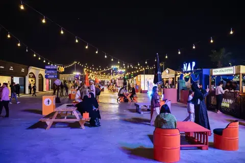 «اتصالات إم أو تي بي».. عالم من التنوع والعلامات الفاخرة «اتصالات إم أو تي بي».. عالم من التنوع والعلامات الفاخرة