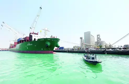 مجلس الأمن يطالب بوقف هجمات الحوثيين في البحر الأحمر مجلس الأمن يطالب بوقف هجمات الحوثيين في البحر الأحمر