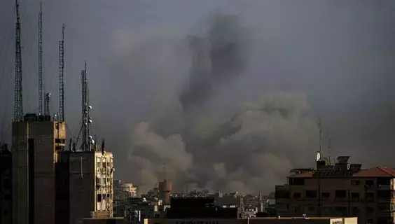 انقطاع الإنترنت والاتصالات تماماً في قطاع غزة انقطاع الإنترنت والاتصالات تماماً في قطاع غزة