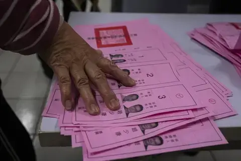 بدء فرز الأصوات في الانتخابات الرئاسية والبرلمانية في تايوان بدء فرز الأصوات في الانتخابات الرئاسية والبرلمانية في تايوان