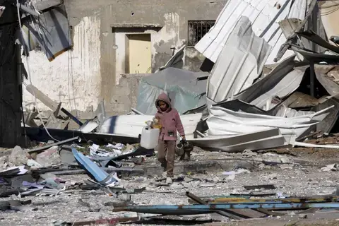 «الأونروا»: الحرب الدائرة منذ 100 يوم في غزة تلطخ إنسانيتنا «الأونروا»: الحرب الدائرة منذ 100 يوم في غزة تلطخ إنسانيتنا