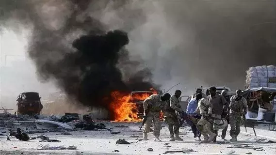 مقتل ثلاثة أشخاص وإصابة اثنين في تفجير انتحاري بمقديشو مقتل ثلاثة أشخاص وإصابة اثنين في تفجير انتحاري بمقديشو