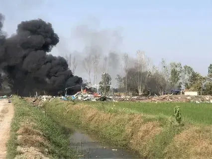 بالفيديو| 18 قتيلاً بانفجار في مصنع للألعاب النارية في تايلاند بالفيديو| 18 قتيلاً بانفجار في مصنع للألعاب النارية في تايلاند