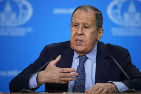 لافروف: على واشنطن وقف ضرباتها على الحوثيين لإيجاد حل دبلوماسي لافروف: على واشنطن وقف ضرباتها على الحوثيين لإيجاد حل دبلوماسي
