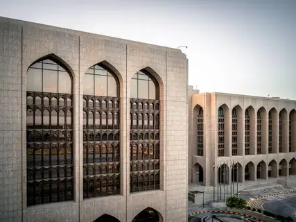 القطاع المصرفي الإماراتي يضيف 51 مليار درهم إلى احتياطاته الدولية خلال نوفمبر القطاع المصرفي الإماراتي يضيف 51 مليار درهم إلى احتياطاته الدولية خلال نوفمبر