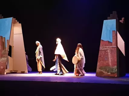 العرض المغربي «تكنزا.. قصة تودة» يفوز بجائزة سلطان العرض المغربي «تكنزا.. قصة تودة» يفوز بجائزة سلطان