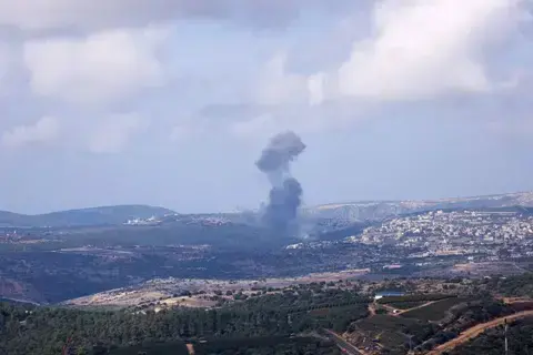 مصادر أمنية: مقتل عضوين من حماس بغارة إسرائيلية على جنوب لبنان مصادر أمنية: مقتل عضوين من حماس بغارة إسرائيلية على جنوب لبنان