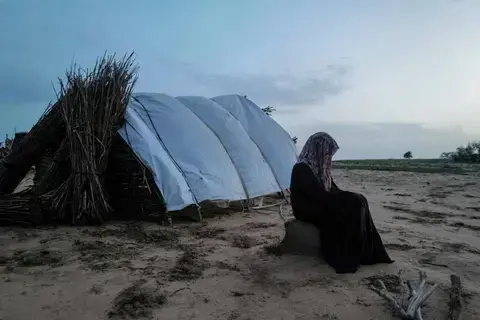 السودان يجمد عضويته في «إيغاد».. وقصف ومعارك بالخرطوم السودان يجمد عضويته في «إيغاد».. وقصف ومعارك بالخرطوم