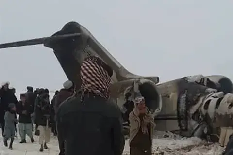 روسيا: نجاة أربعة من حادث تحطم طائرة في أفغانستان روسيا: نجاة أربعة من حادث تحطم طائرة في أفغانستان