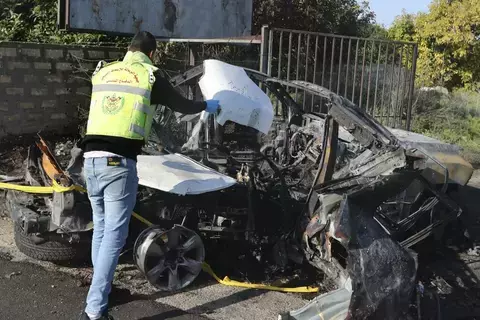 قتيل في ضربة جوية إسرائيلية على سيارة جنوب لبنان قتيل في ضربة جوية إسرائيلية على سيارة جنوب لبنان