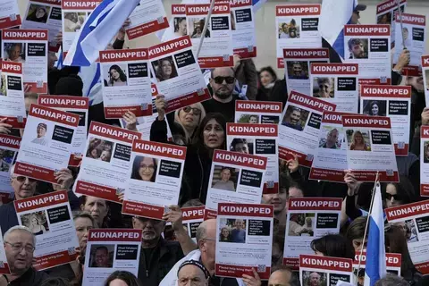 إسرائيل: لن نقبل باتفاق يبقي «الرهائن» في غزة و«حماس» في السلطة إسرائيل: لن نقبل باتفاق يبقي «الرهائن» في غزة و«حماس» في السلطة