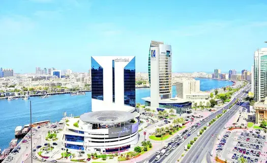 استطلاع «غرفة دبي» يحدد دوافع تبني الممارسات البيئية والحوكمة استطلاع «غرفة دبي» يحدد دوافع تبني الممارسات البيئية والحوكمة