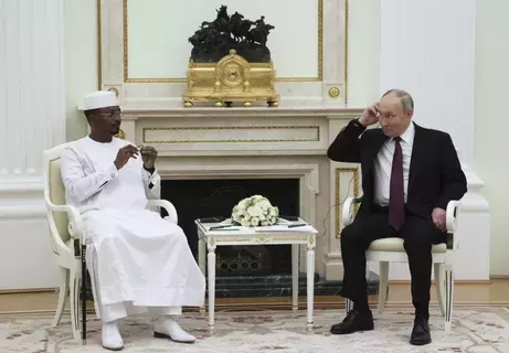 رئيس تشاد الانتقالي يلتقي بوتين في موسكو ويؤكد: نحن أشقاء لروسيا رئيس تشاد الانتقالي يلتقي بوتين في موسكو ويؤكد: نحن أشقاء لروسيا
