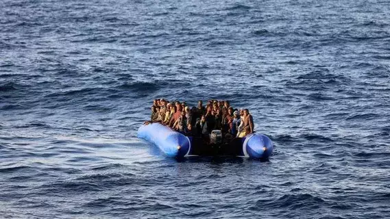 قبرص: وفاة طفلة ظلت لأيام على متن قارب بالبحر المتوسط قبرص: وفاة طفلة ظلت لأيام على متن قارب بالبحر المتوسط