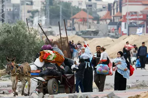 معارك ضارية في خان يونس.. وإسرائيل تسحب لواءين معارك ضارية في خان يونس.. وإسرائيل تسحب لواءين