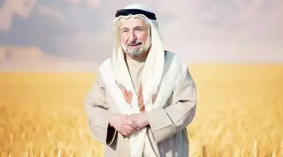 52 عاماً 52 عاماً