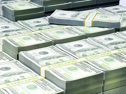الدولار يتجه لأول انخفاض أسبوعي والأنظار صوب «الوظائف» بأمريكا الدولار يتجه لأول انخفاض أسبوعي والأنظار صوب «الوظائف» بأمريكا
