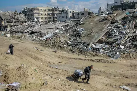 الجيش الإسرائيلي يتوعد باجتياح رفح بعد خان يونس الجيش الإسرائيلي يتوعد باجتياح رفح بعد خان يونس