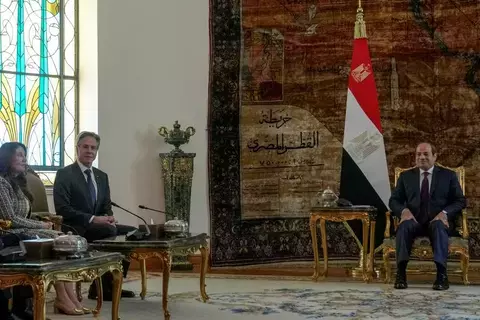 بلينكن يلتقي السيسي بالقاهرة لبحث مستجدات اتفاق الهدنة في غزة بلينكن يلتقي السيسي بالقاهرة لبحث مستجدات اتفاق الهدنة في غزة
