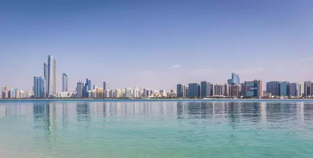 استبيان «الخليج» السنوي: مسار النمو القوي مفتوح أمام اقتصاد الإمارات في 2024 استبيان «الخليج» السنوي: مسار النمو القوي مفتوح أمام اقتصاد الإمارات في 2024