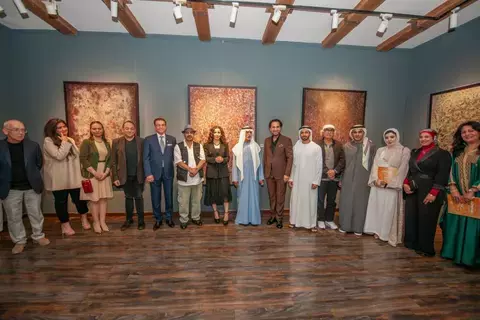 70 عملاً تشكيلياً في معرض نصير شمة 70 عملاً تشكيلياً في معرض نصير شمة