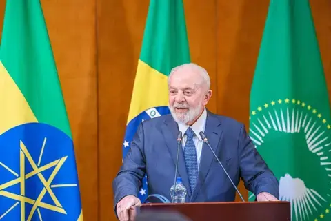 القمة الإفريقية تطالب بتحقيق دولي في جرائم إسرائيل بغزة القمة الإفريقية تطالب بتحقيق دولي في جرائم إسرائيل بغزة