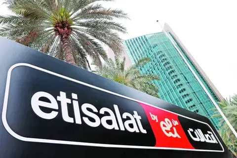 80 فلساً توزيعات سهم «إي آند» 2023 وزيادة 3 فلوس كل سنة حتى 2026 80 فلساً توزيعات سهم «إي آند» 2023 وزيادة 3 فلوس كل سنة حتى 2026