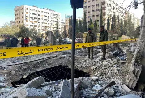 صواريخ إسرائيلية تستهدف حياً سكنياً في دمشق صواريخ إسرائيلية تستهدف حياً سكنياً في دمشق