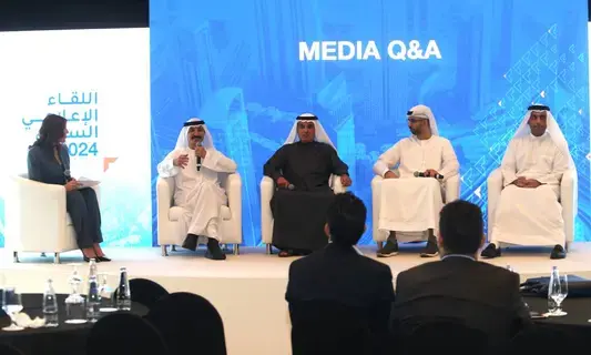 «غرف دبي» تختتم عاماً تاريخياً.. عدد الأعضاء يقفز 26.8% إلى 217788 «غرف دبي» تختتم عاماً تاريخياً.. عدد الأعضاء يقفز 26.8% إلى 217788