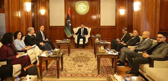 حرس المنشآت يغلق حقول النفط في ليبيا بعد تجاهل مطالبه حرس المنشآت يغلق حقول النفط في ليبيا بعد تجاهل مطالبه