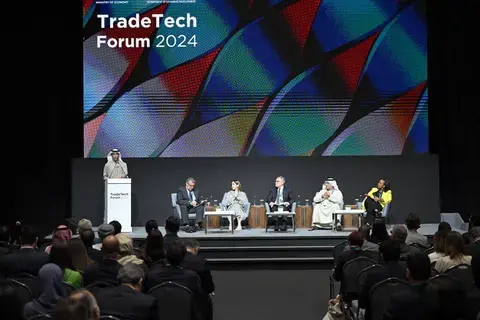 الزيودي: تبني التكنولوجيا يبشر بمستقبل أفضل للتجارة العالمية الزيودي: تبني التكنولوجيا يبشر بمستقبل أفضل للتجارة العالمية