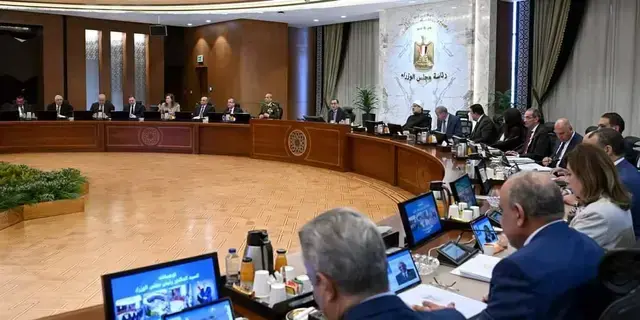مدبولي: مصر تسلمت 5 مليارات دولار في مشروع «رأس الحكمة» وغداً 5 مليارات أخرى مدبولي: مصر تسلمت 5 مليارات دولار في مشروع «رأس الحكمة» وغداً 5 مليارات أخرى