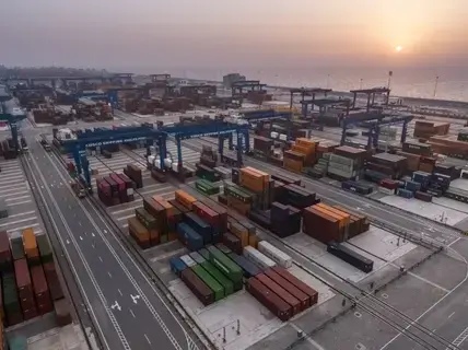 700 مليار دولار التجارة البينية بين الدول العربية 700 مليار دولار التجارة البينية بين الدول العربية