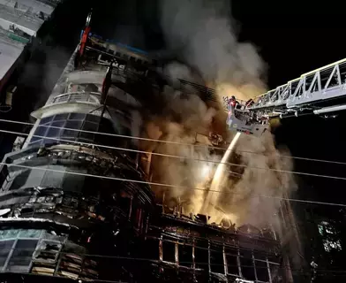 43 قتيلاً جراء حريق في بنجلاديش 43 قتيلاً جراء حريق في بنجلاديش