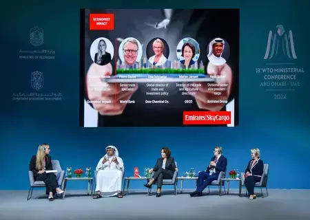 «الإمارات للشحن الجوي» تنظم جلسة حول مستقبل قطاع الشحن العالمي «الإمارات للشحن الجوي» تنظم جلسة حول مستقبل قطاع الشحن العالمي