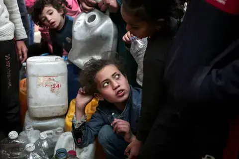 منظمة الصحة العالمية: جميع شرايين الحياة انقطعت عن غزة منظمة الصحة العالمية: جميع شرايين الحياة انقطعت عن غزة