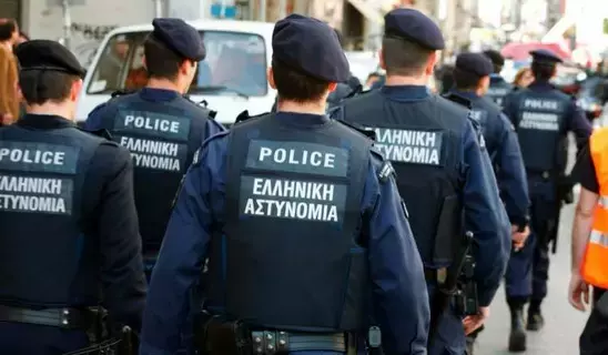 بعد قتلها 60 شخصاً..اليونان تفكك «عصابة الجبل الأسود» بعد قتلها 60 شخصاً..اليونان تفكك «عصابة الجبل الأسود»