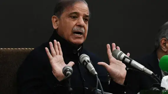 شهباز شريف يؤدي اليمين رئيساً للوزراء في باكستان شهباز شريف يؤدي اليمين رئيساً للوزراء في باكستان