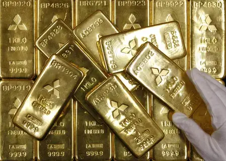 الذهب يسطع عند مستوى جديد فوق 2140 دولاراً الذهب يسطع عند مستوى جديد فوق 2140 دولاراً