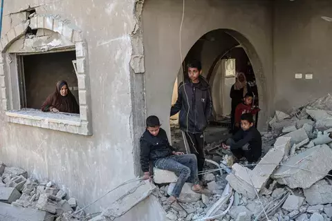 مجازر إسرائيلية في غزة وقتال محتدم في خان يونس مجازر إسرائيلية في غزة وقتال محتدم في خان يونس