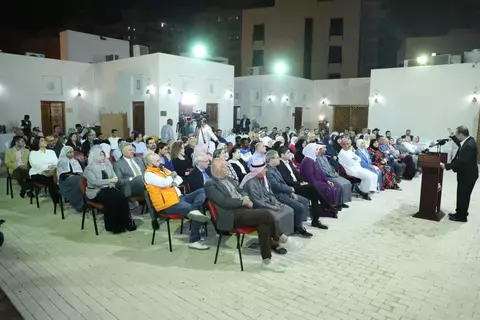 قصائد معطرة بالصدق في بيت الشعر قصائد معطرة بالصدق في بيت الشعر