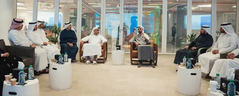 33 فريقاً حكومياً بدبي يناقشون مشاريع الذكاء الاصطناعي 33 فريقاً حكومياً بدبي يناقشون مشاريع الذكاء الاصطناعي