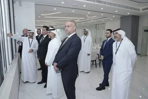 وفد عراقي يبحث في أبوظبي تفعيل النقل بالترانزيت ومشروع طريق التنمية وفد عراقي يبحث في أبوظبي تفعيل النقل بالترانزيت ومشروع طريق التنمية