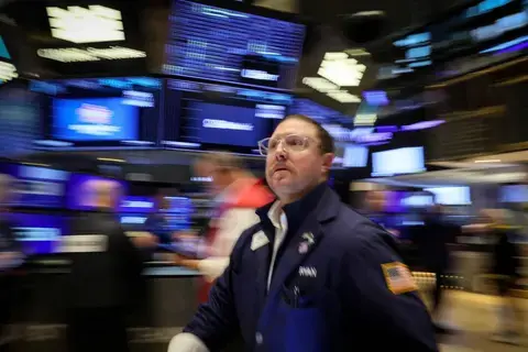التضخم يضغط على «وول ستريت» في آخر جلسات الأسبوع التضخم يضغط على «وول ستريت» في آخر جلسات الأسبوع