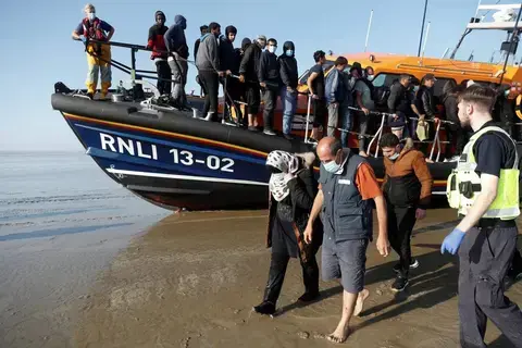 العبور غير القانوني للمانش ازداد 41,7% بالربع الأول العبور غير القانوني للمانش ازداد 41,7% بالربع الأول
