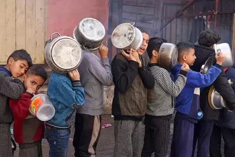 تقرير يكشف أرقاماً مهولة.. إسرائيل تقتل 4 أطفال كل ساعة في غزة تقرير يكشف أرقاماً مهولة.. إسرائيل تقتل 4 أطفال كل ساعة في غزة