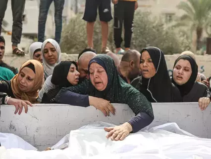 33175 فلسطينياً ضحايا الحرب الإسرائيلية على غزة 33175 فلسطينياً ضحايا الحرب الإسرائيلية على غزة